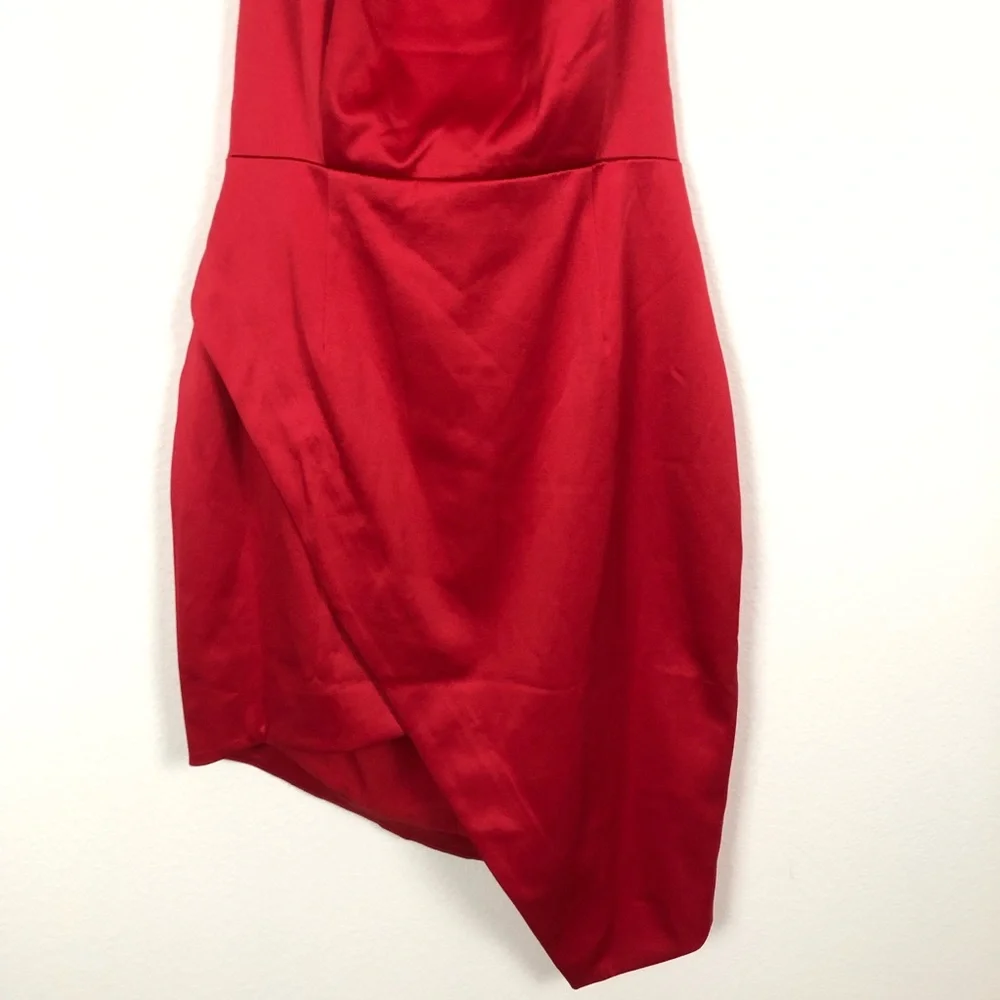 Elliatt Red Mini Dress - Picture 5 of 11